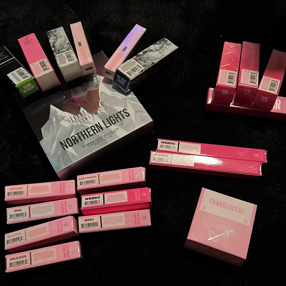 Jeffree star Unit cartons